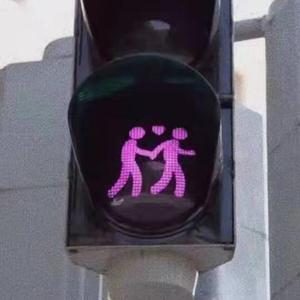 大鸡巴猛插妹妹小洞到高潮跌起
