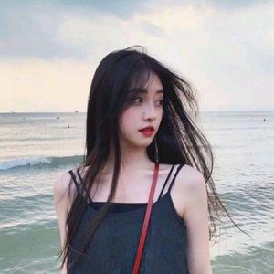 趴男朋友腿被脱裙打屁股视频
